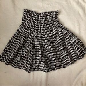 houndstooth stretchy skirt